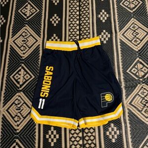 NBA Indiana Pacers team basketball shorts. Sabonis size S great look.